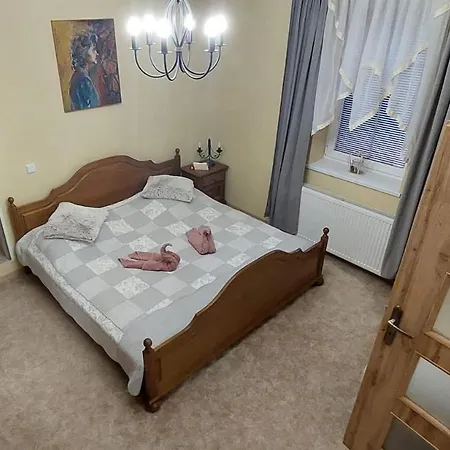 Apartamento Kost 2 *